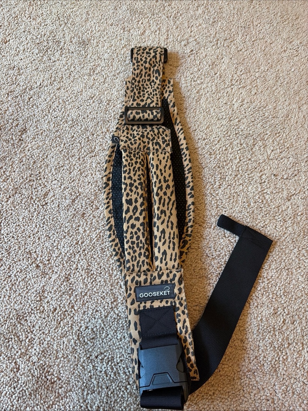 GOOSEKET 365 Toddler Sling Carrier Adjustable Brown Leopard Print